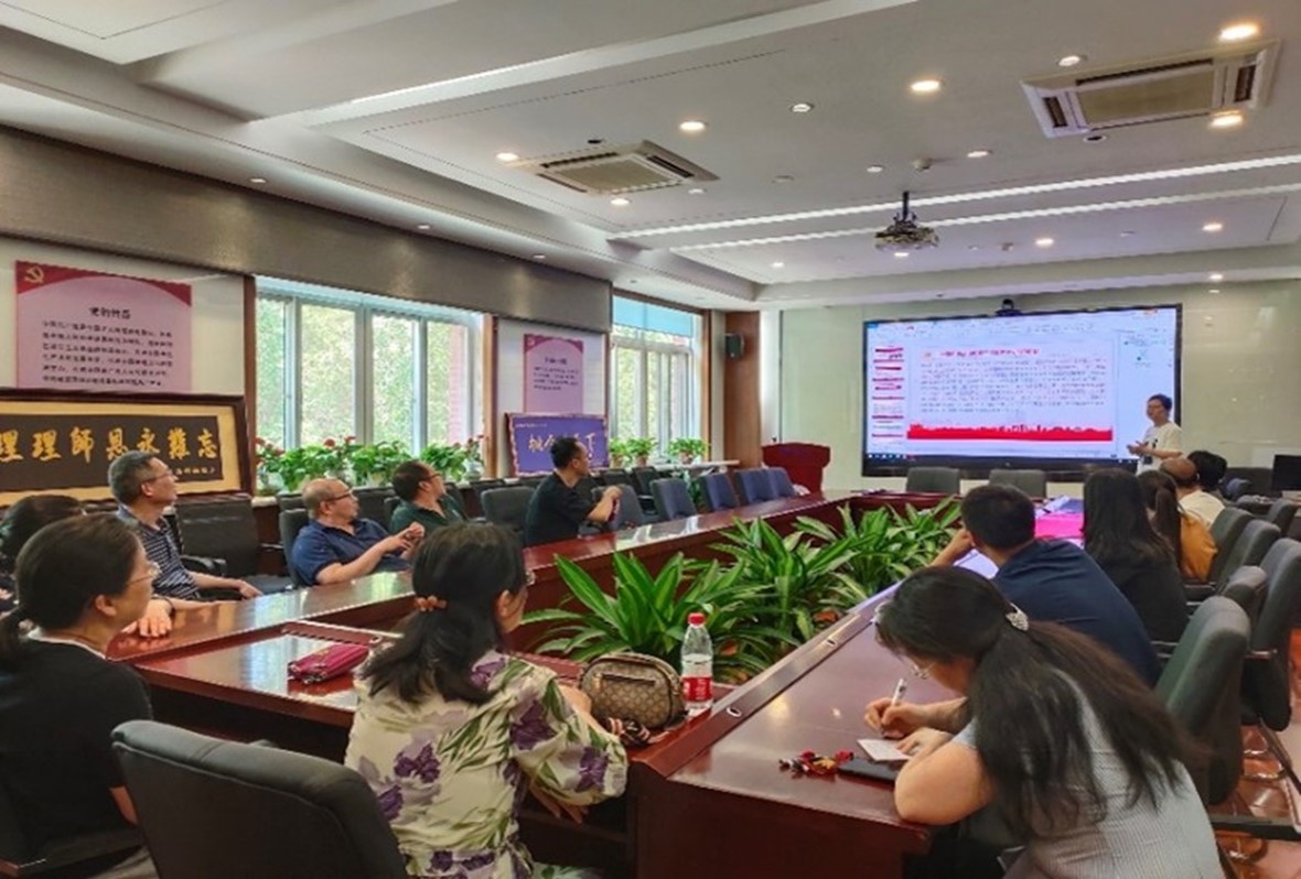 20230621168732752701405233.jpg 2026世界杯官网数学与应用数学系开展教师理论学习.jpg